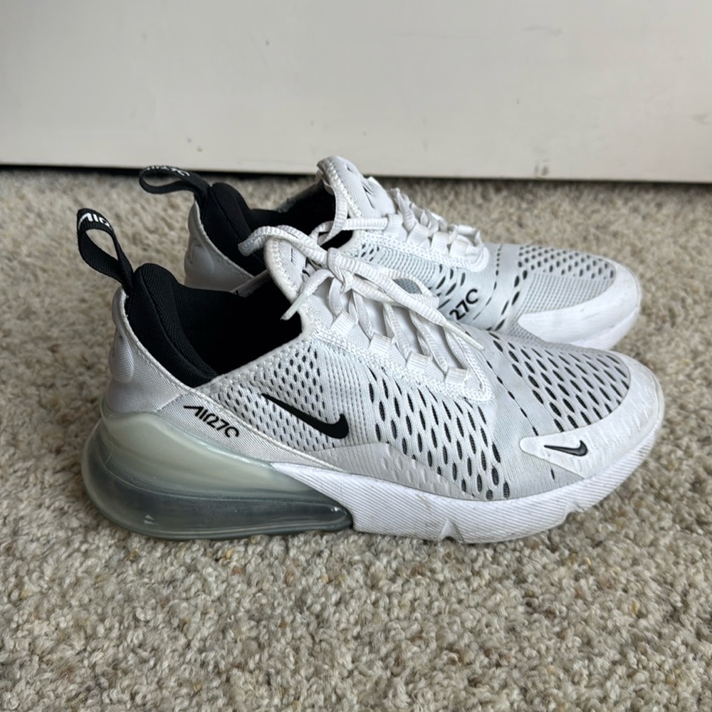 Nike Air 270 React